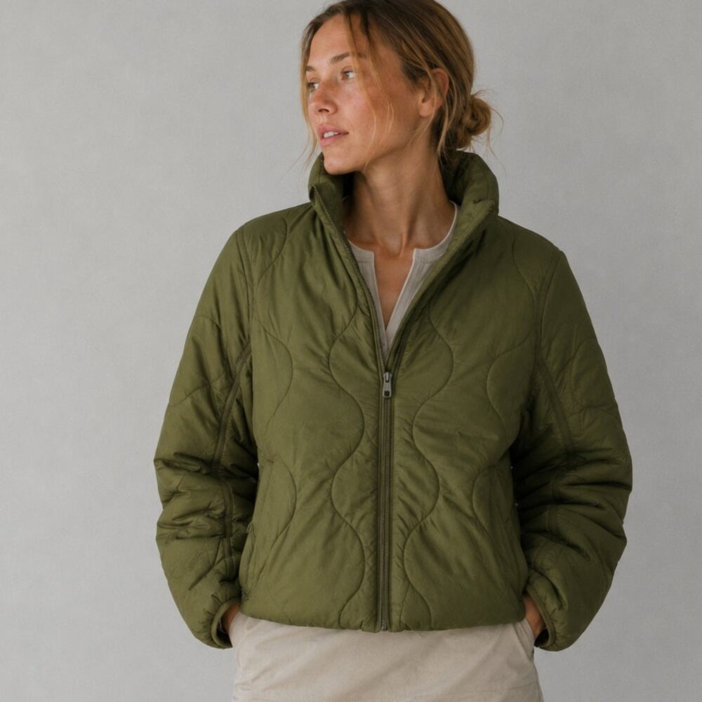 Lululemon Quilted Light Insulation Cropped Jacket W4BXTS Womens 8 Green NWT